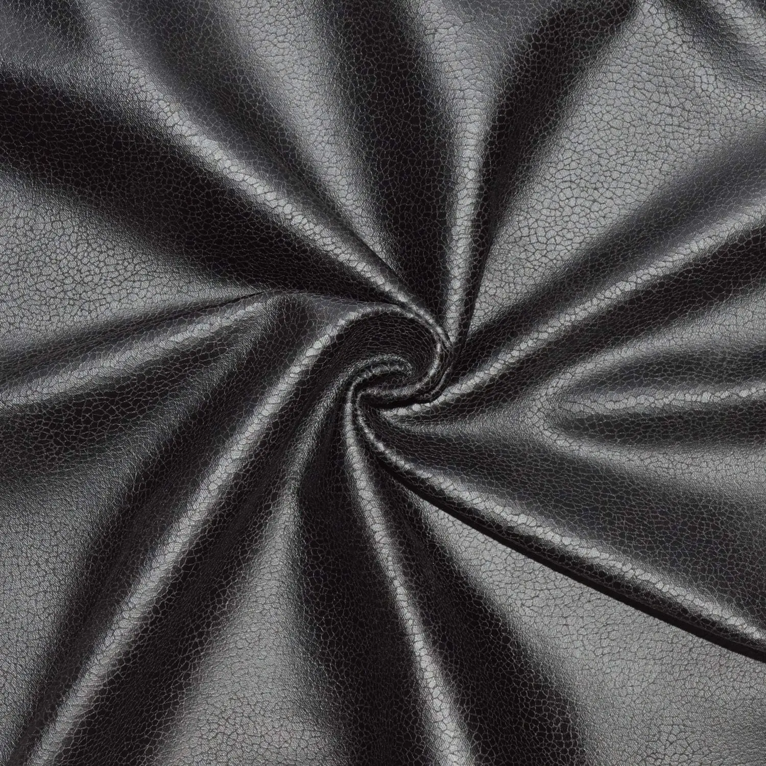 Hai rovinato il tessuto impermeabile con una macchia? Ecco il trucco per pulirlo subito