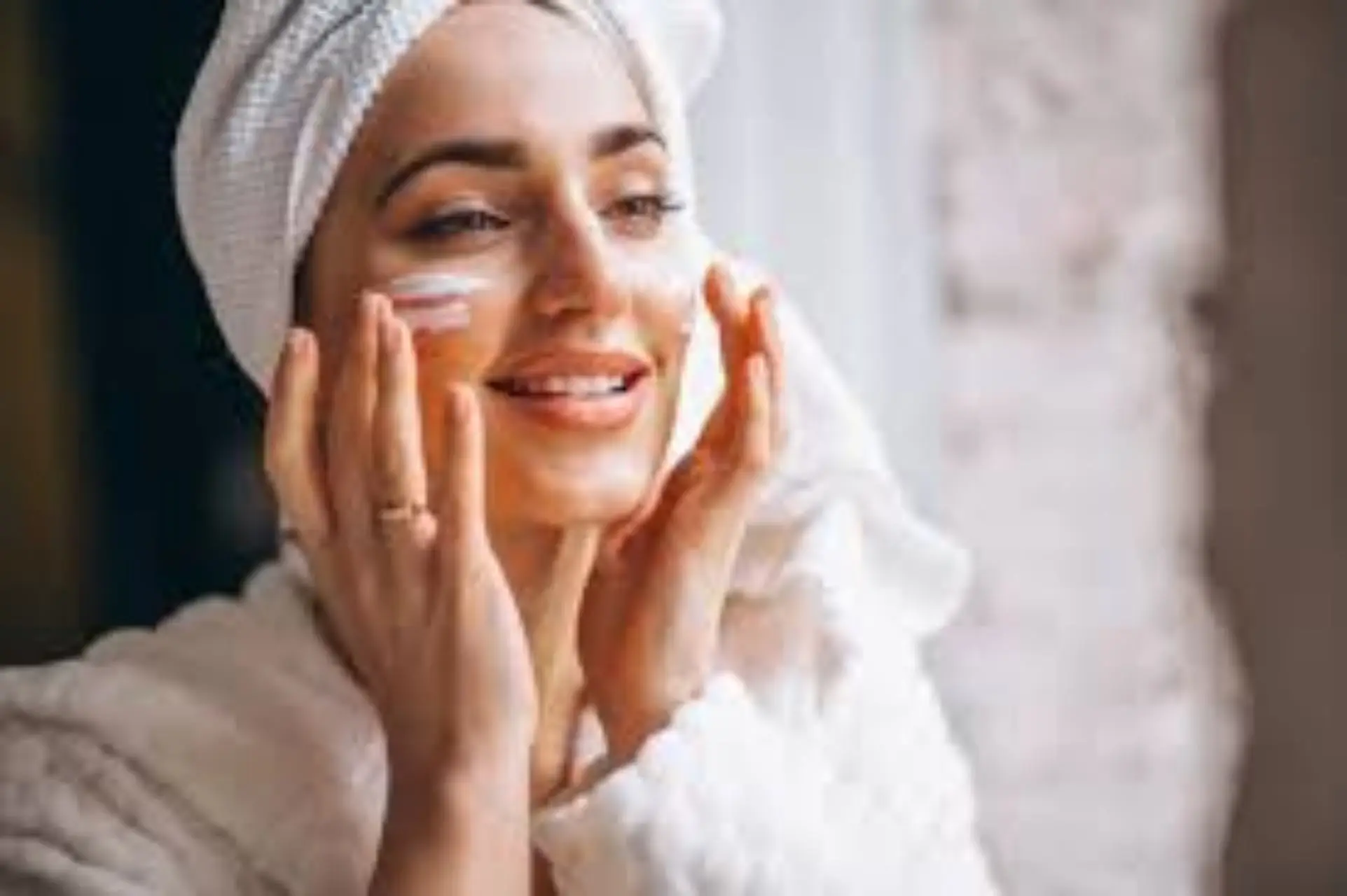 La ricetta semplice per un detergente viso naturale fai da te che pulisce e illumina la pelle