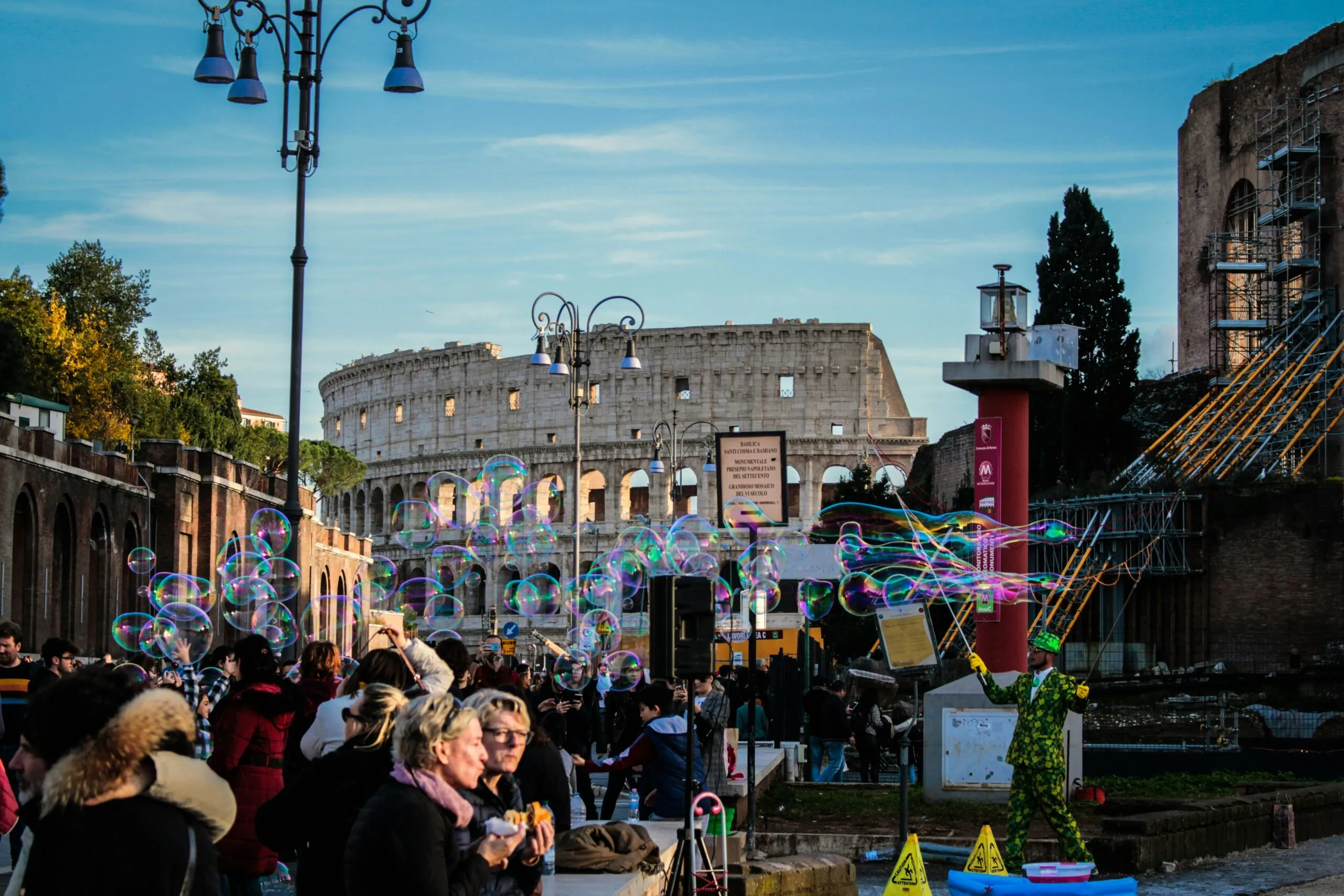 Strategia web per distinguersi nel marketing turistico a Roma con un sito professionale